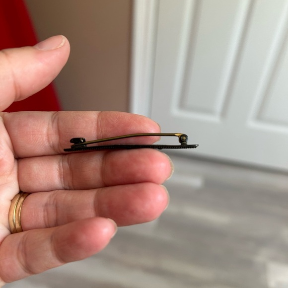 4/$100 Edwardian bar tint infinity brooch pin collar stay 🥰 - Picture 7 of 7